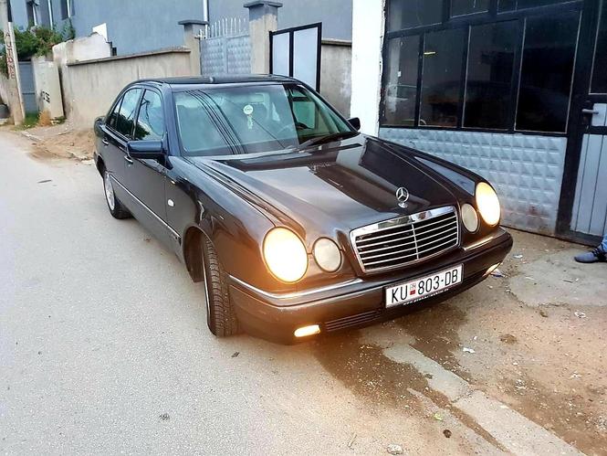 MERCEDES-BENZ E220 CDI 