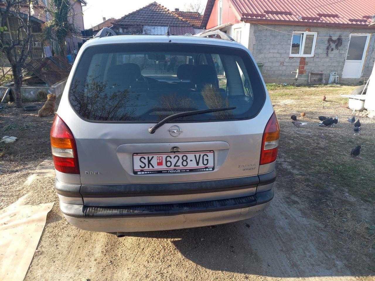 Se-prodava-opel-zafira