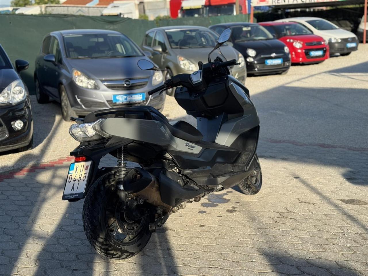 Motor-Bmw-C400-Gt-25-Kw-Auto-Plac-Zurich
