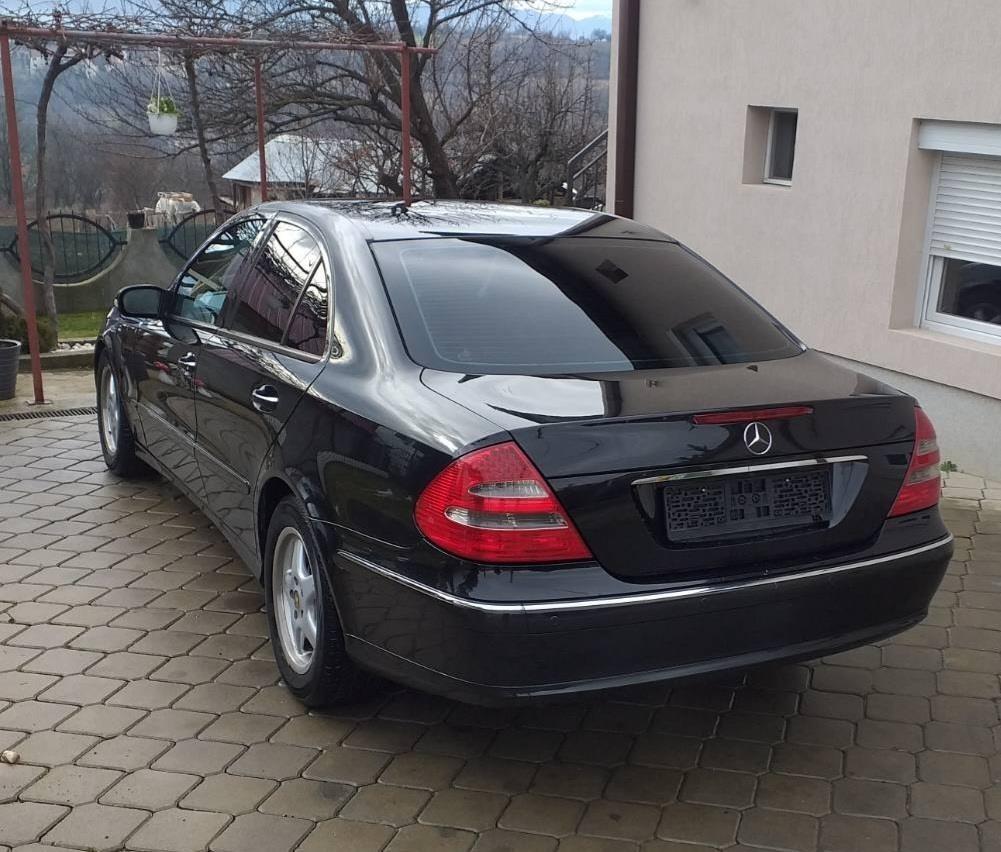 Mercedes-E280