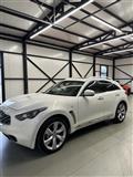 Nissan Infiniti FX30d 3.0. DS. Premium