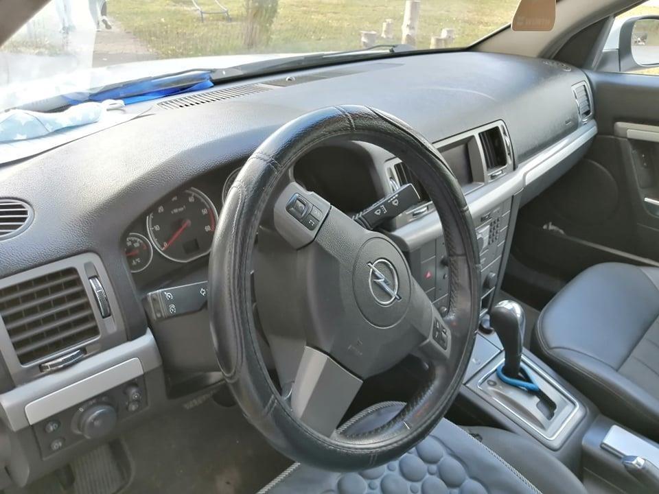 Opel-Vectra-C--1-9--2007--150-PS