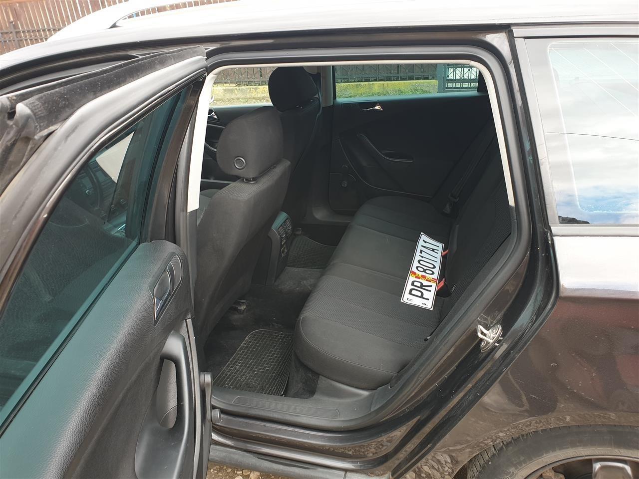 VW-Passat--06-karavan
