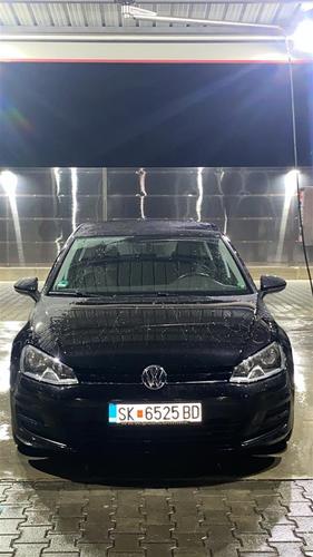 prodavam golf 7