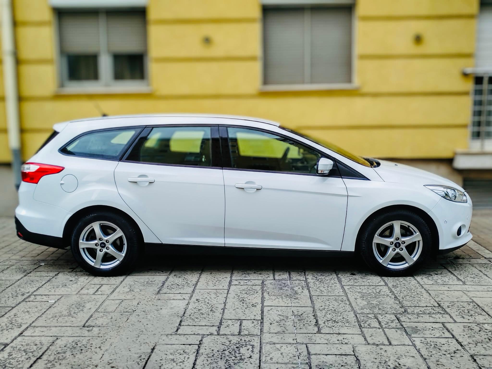 FORD-FOCUS-TITANIUM-SO-129-000km--