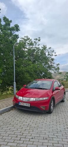 Se prodava CIVIC 2006