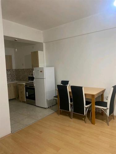Se iznajmuvaat dva stana vo Cair