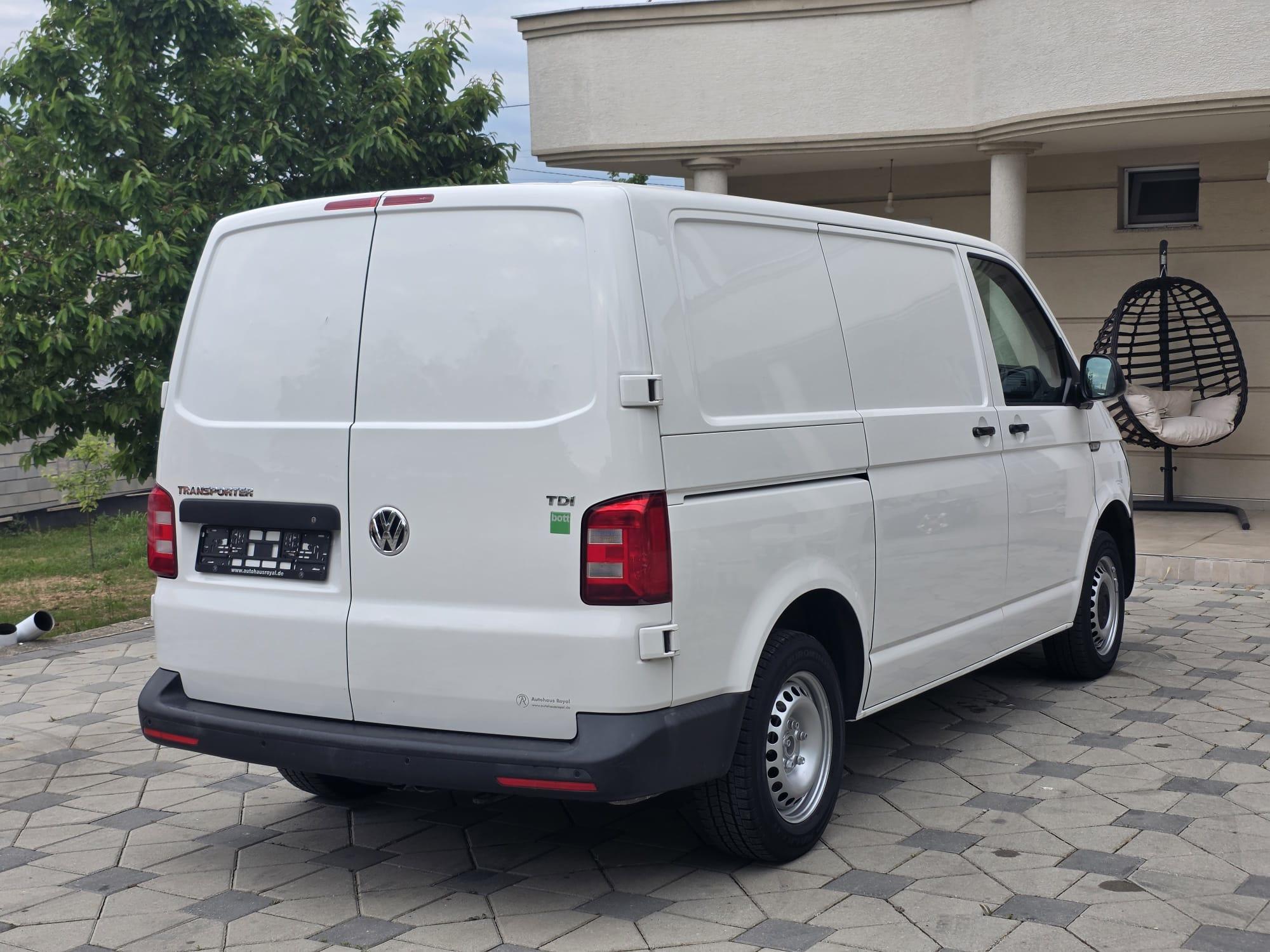 VW-T7-2-0-TDI-KLIMA-2017-GOD-TRANSPORTER