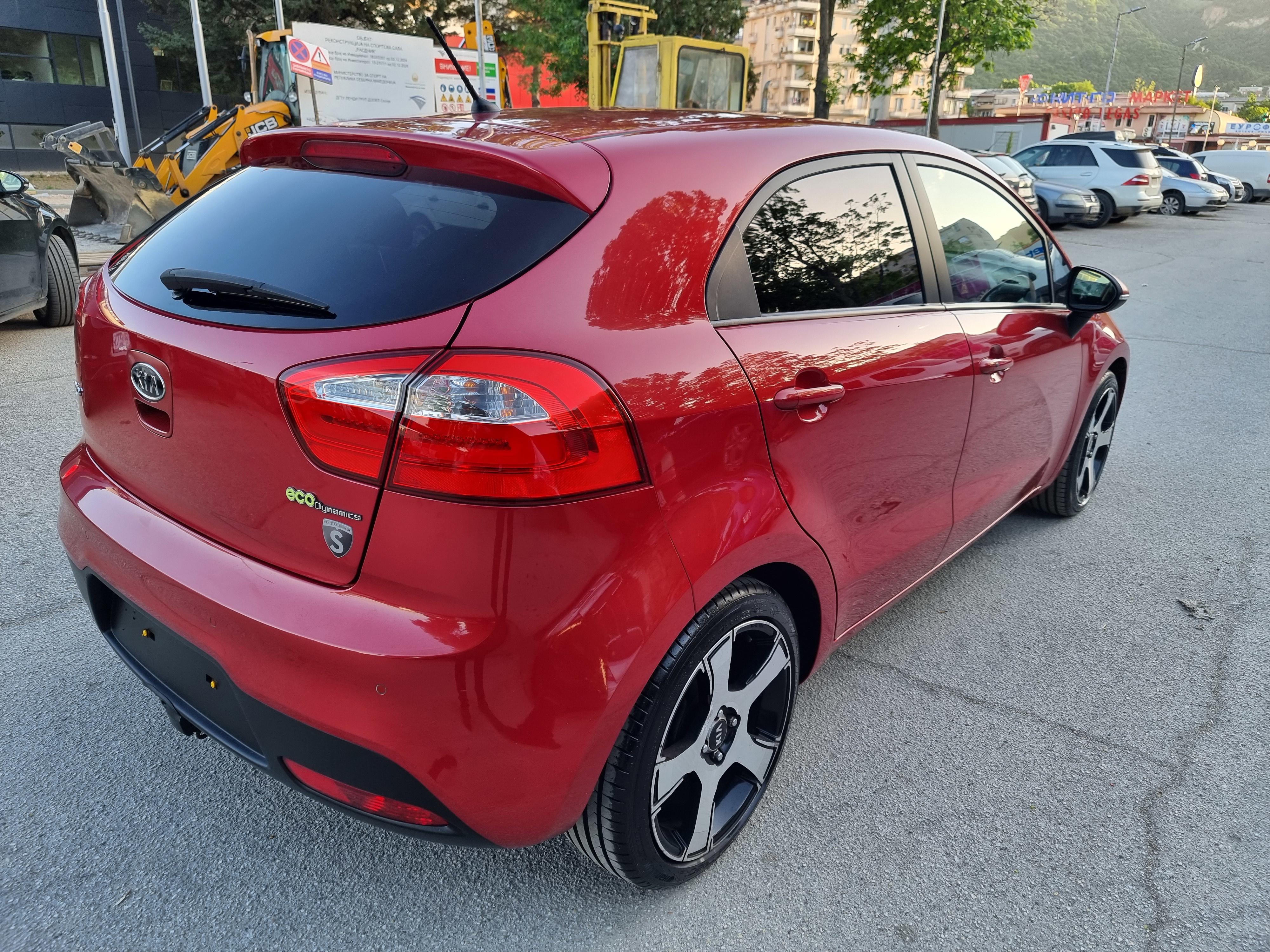 Kia-RIO-1-1crdi-75ks-2012god--so---165-123km--