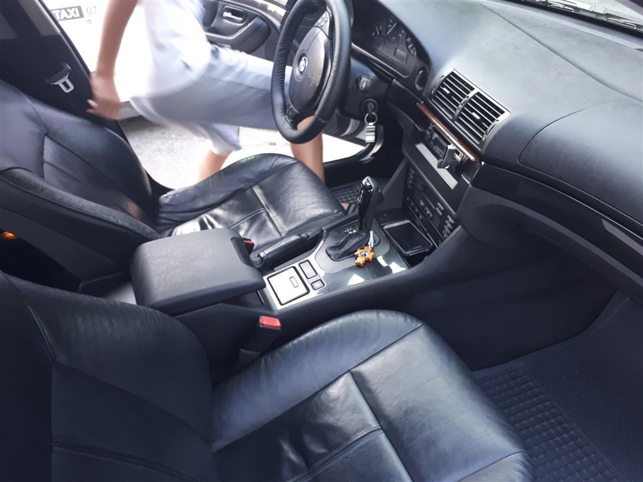 BMW-530