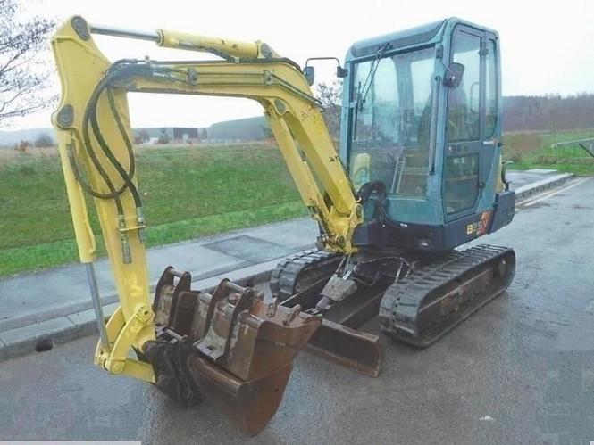 Mini bager Yanmar B25D -10