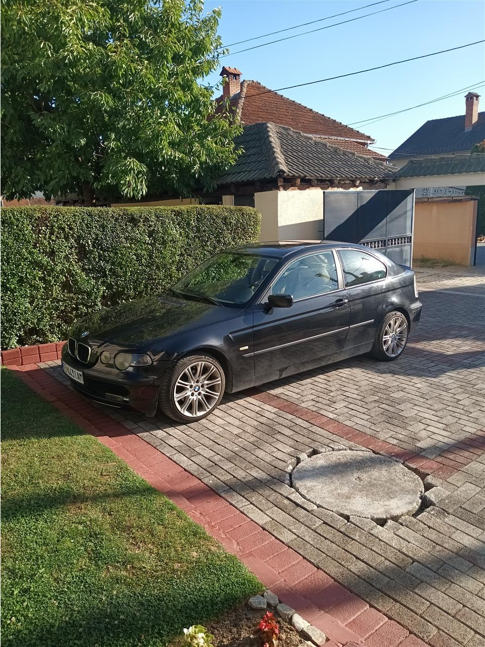 Se-prodava-BMW-316i-benzin-plin--Reg-cela-godina
