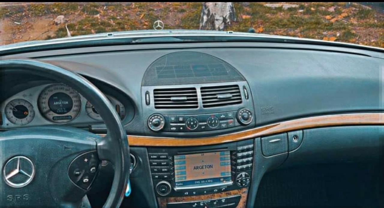 Mercedes-Benz-E280-2006