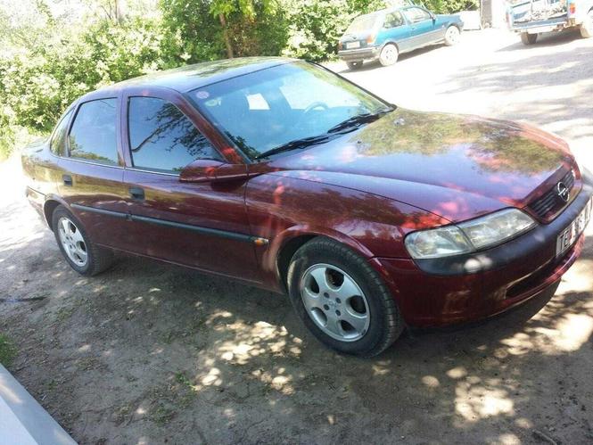 Opel Vectra -97