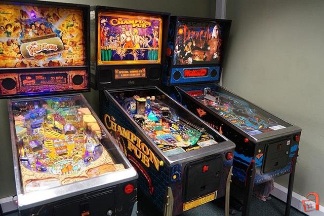 Kupuvam Pinball Fliper Skopje