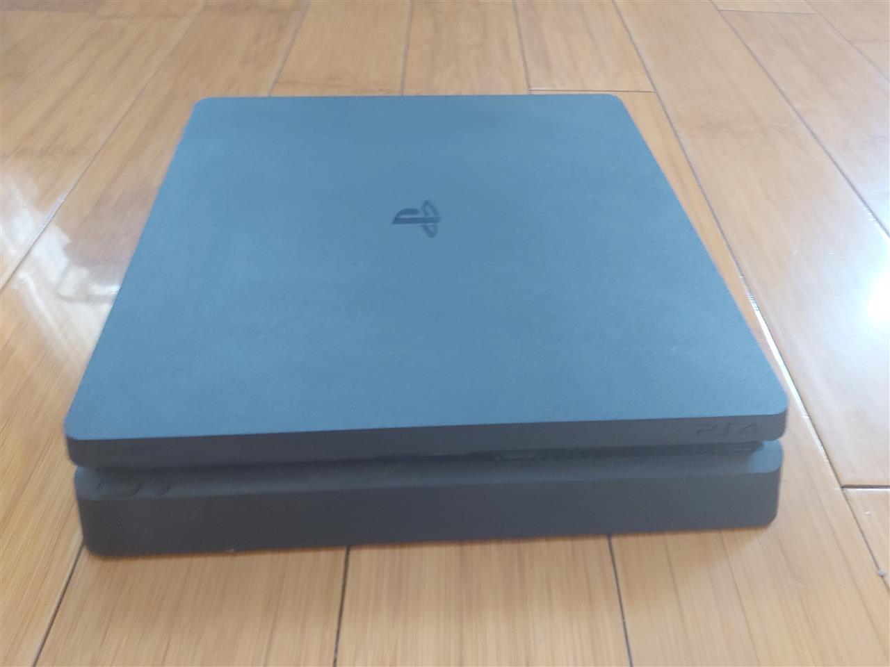 Se Prodava Playstation 4 So Fifa 20 I 1 Controler Skopje