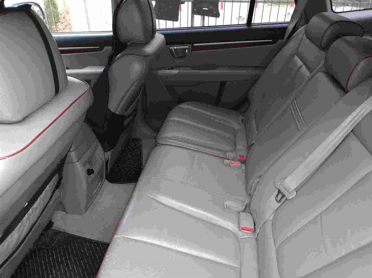 Hyundai-Santa-Fe-2-2-CRDI-4X4