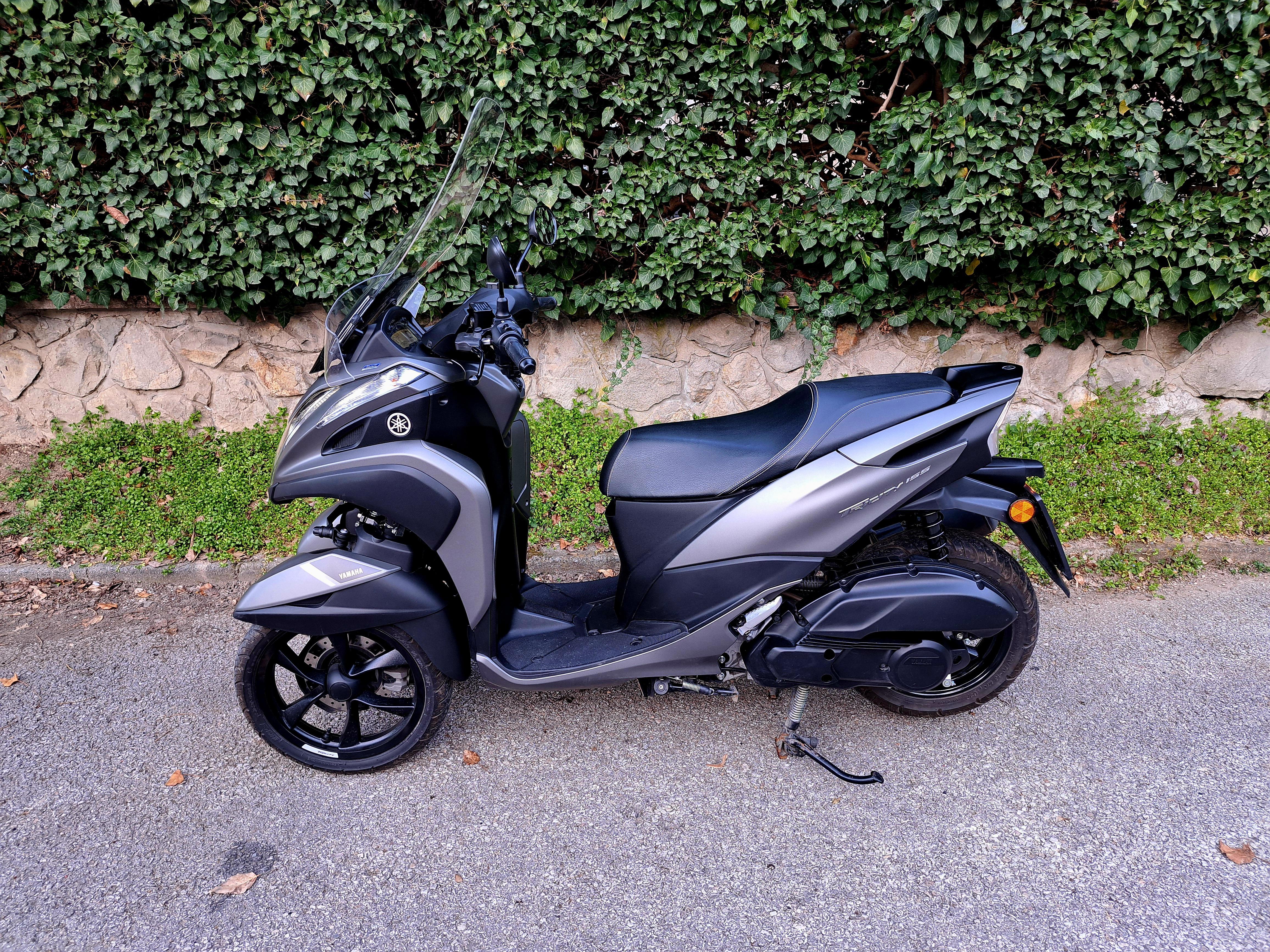 Yamaha-Tricity-155cc-ABS-2024---како-нова---гаранција