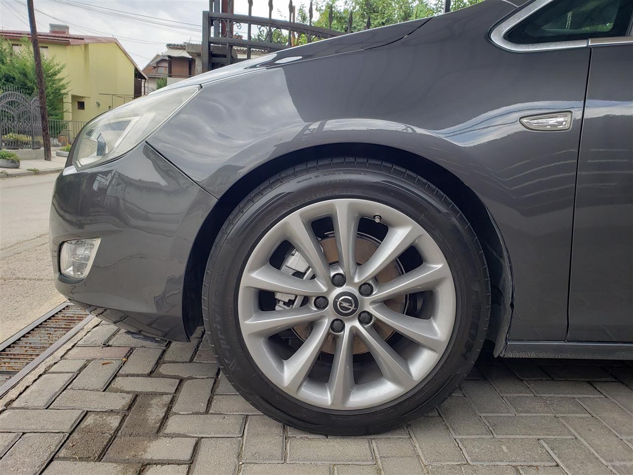 Opel Astra J Skopje
