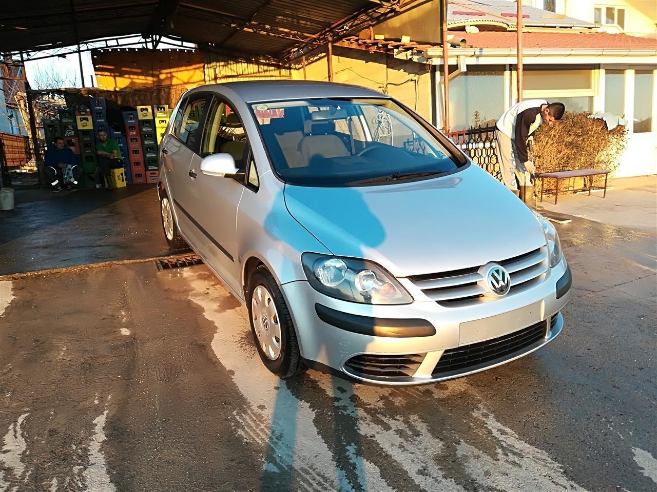 VW-Golf-5-Plus-1-9TDI-105HP-