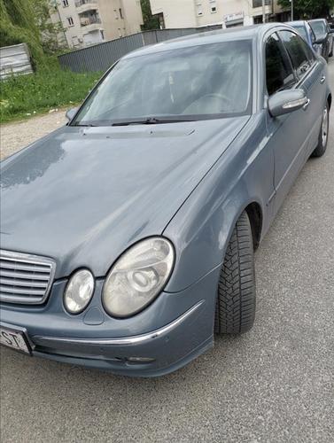 Mercedes E220 