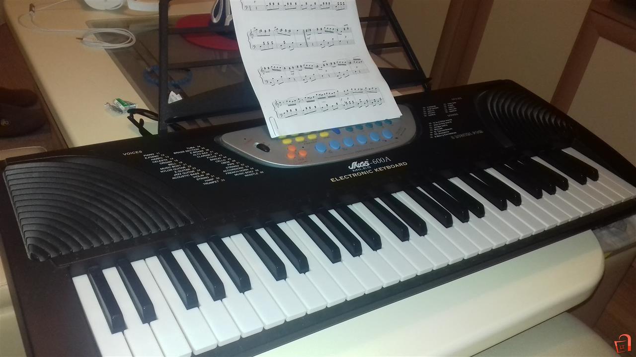 Miles 600a electronic sales keyboard price
