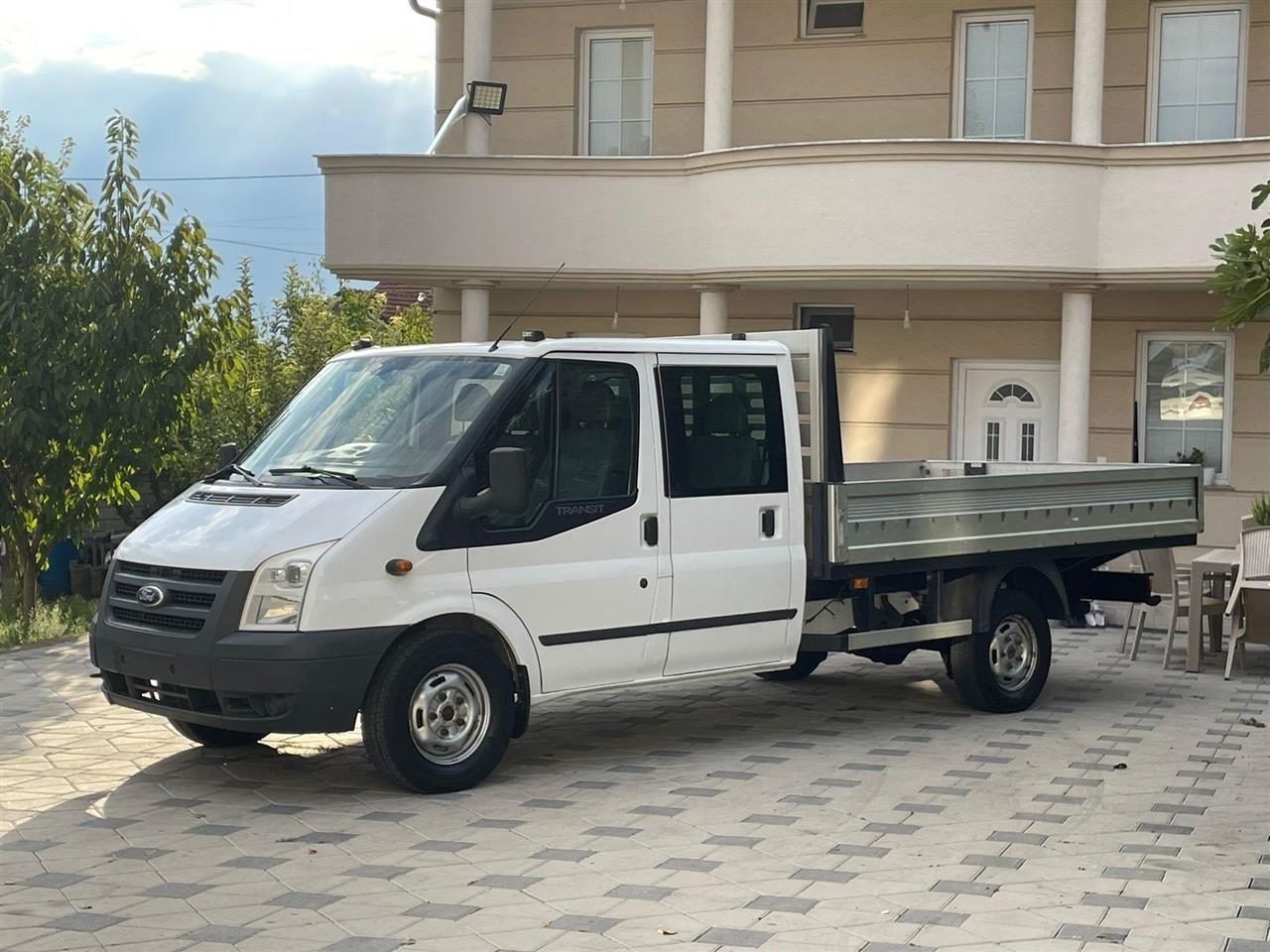 FORD-TRANSIT-TDCI---7-SEDISTA-2013-GOD-KAMJONETA