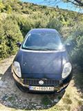 Prodavam Fiat Grande Punto 2.600eur