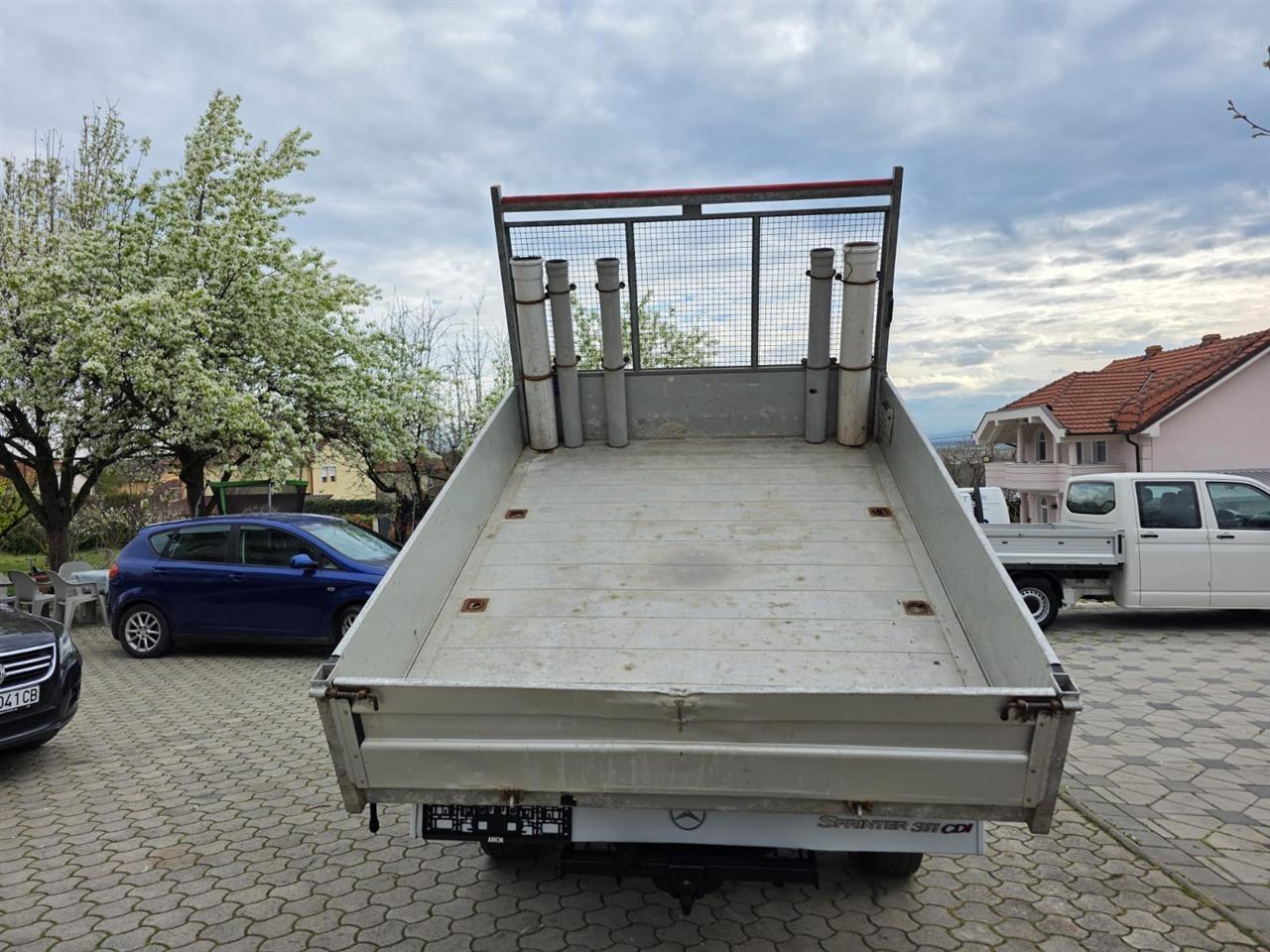 MERCEDES-SPRINTER-311-CDI-KIPPER-3-STRANI