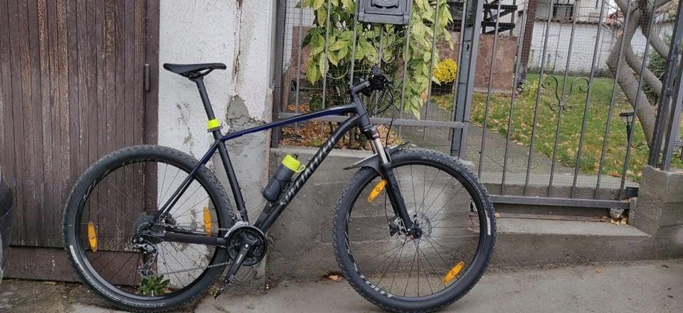 Specialized rockhopper sale 2018 expert