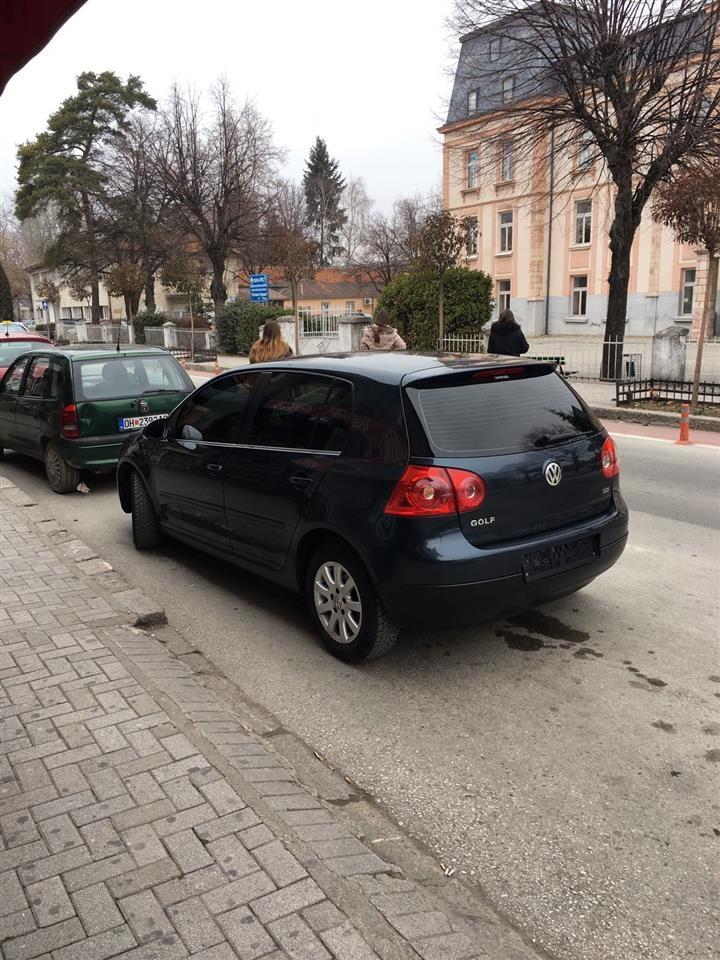 VW-Golf-5-1-9