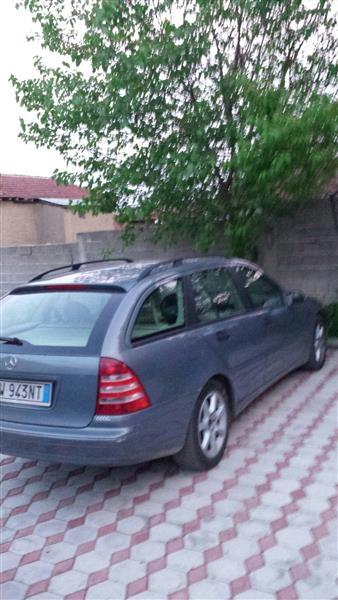 VW-Golf--06