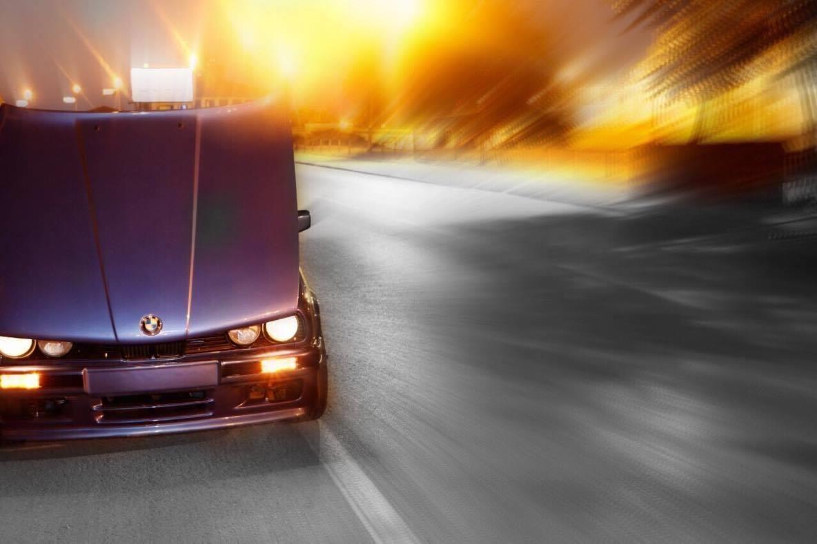 BMW-320-e30--83