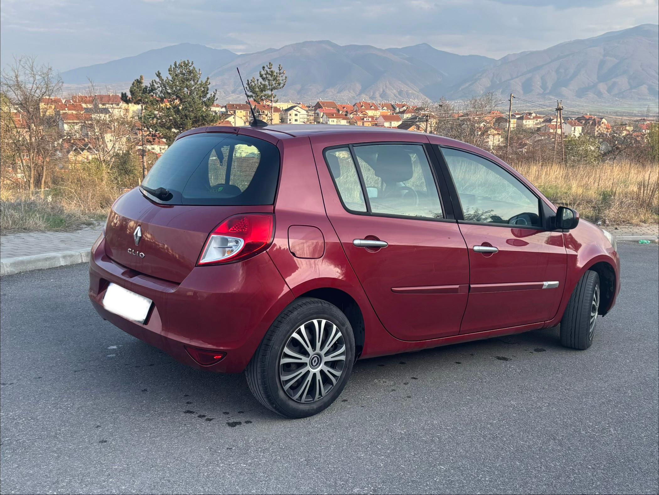 Се-продава-Renault-Clio-1-5-DCi-2010