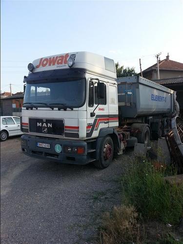 Poluprikolka i prikolka kiper i vlekac MAN 19.463