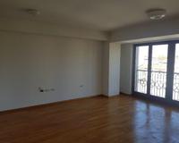 Se izdavaat 60m2 tri kancelarii Centar